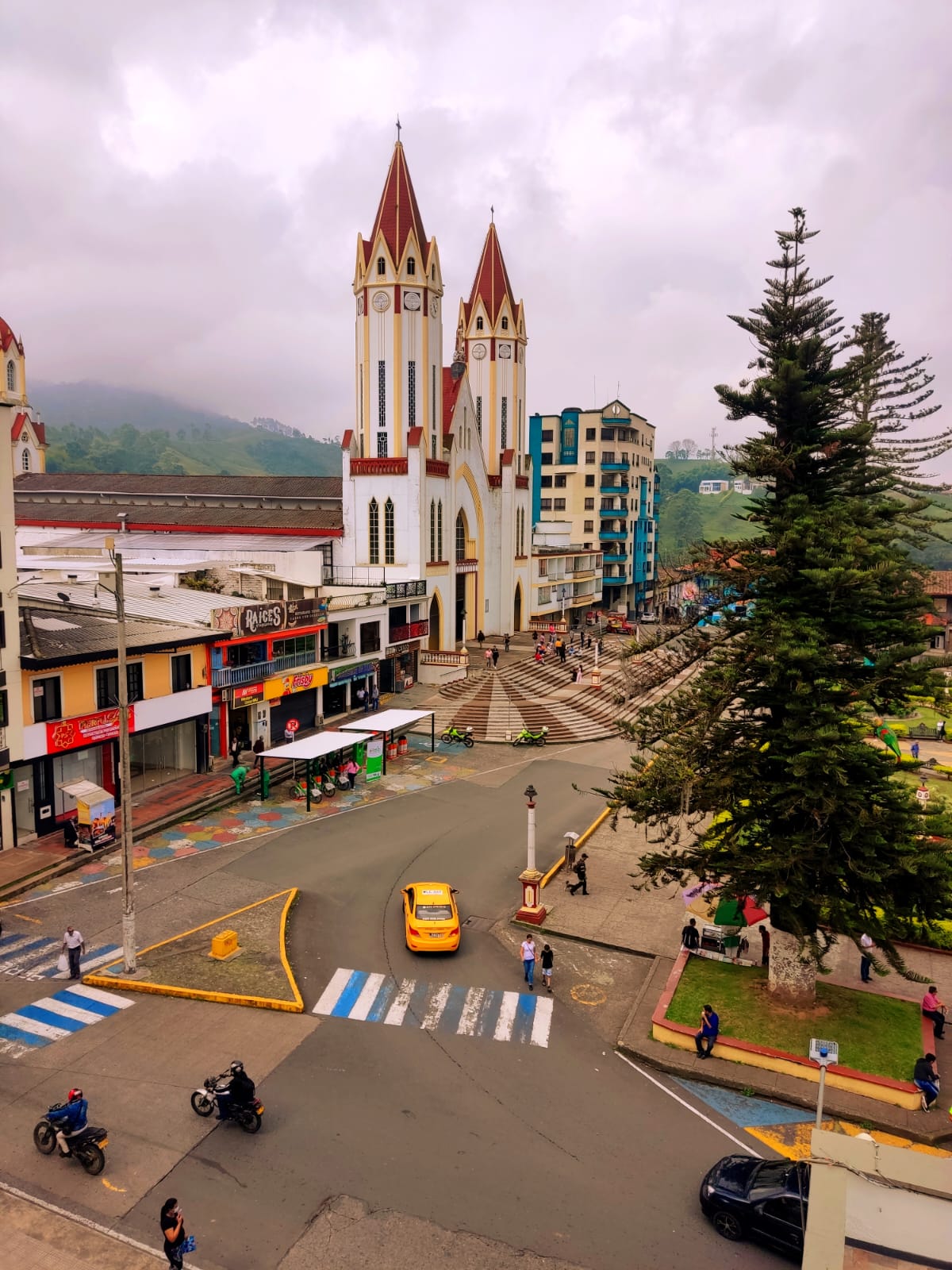 EL MUNICIPIO DE RISARALDA EN CALDAS, FUE INTERCAMBIADO POR SANTA ROSA DE CABAL.